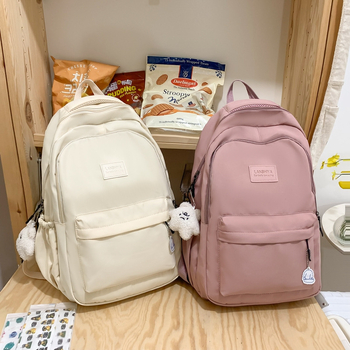 Νάιλον σχολική τσάντα με διαπνοή, αδιάβροχη, ελαφριά κατασκευή, καμπύλους ιμάντες ώμου και προστασία της σπονδυλικής στήλης