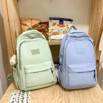 Νάιλον σχολική τσάντα με διαπνοή, αδιάβροχη, ελαφριά κατασκευή, καμπύλους ιμάντες ώμου και προστασία της σπονδυλικής στήλης