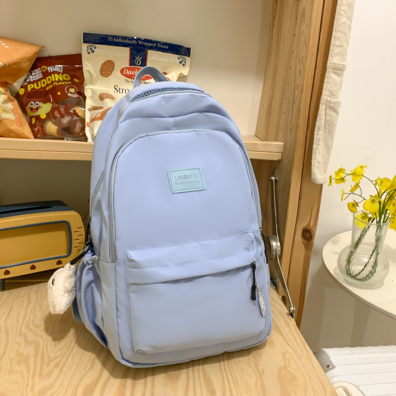 Νάιλον σχολική τσάντα με διαπνοή, αδιάβροχη, ελαφριά κατασκευή, καμπύλους ιμάντες ώμου και προστασία της σπονδυλικής στήλης