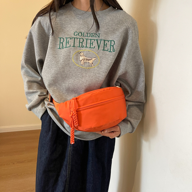 Nailoninė sportinė rankinė per petį, ultralengva, universali, lauko sportams, vienspalvė