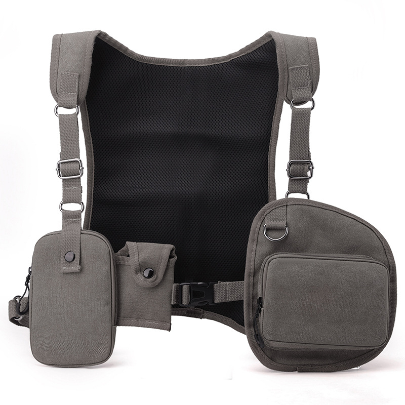 Vīriešu kanvas krūšu soma — izturīga, ar daudz kabatām, piemērota brīvā laika un ārējai taktiskai lietošanai