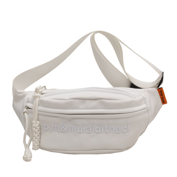 Nylon crossbody torba, street stil, zip zatvaranje, trodimenzionalni vanjski dizajn, unutarnja džep za mobitel