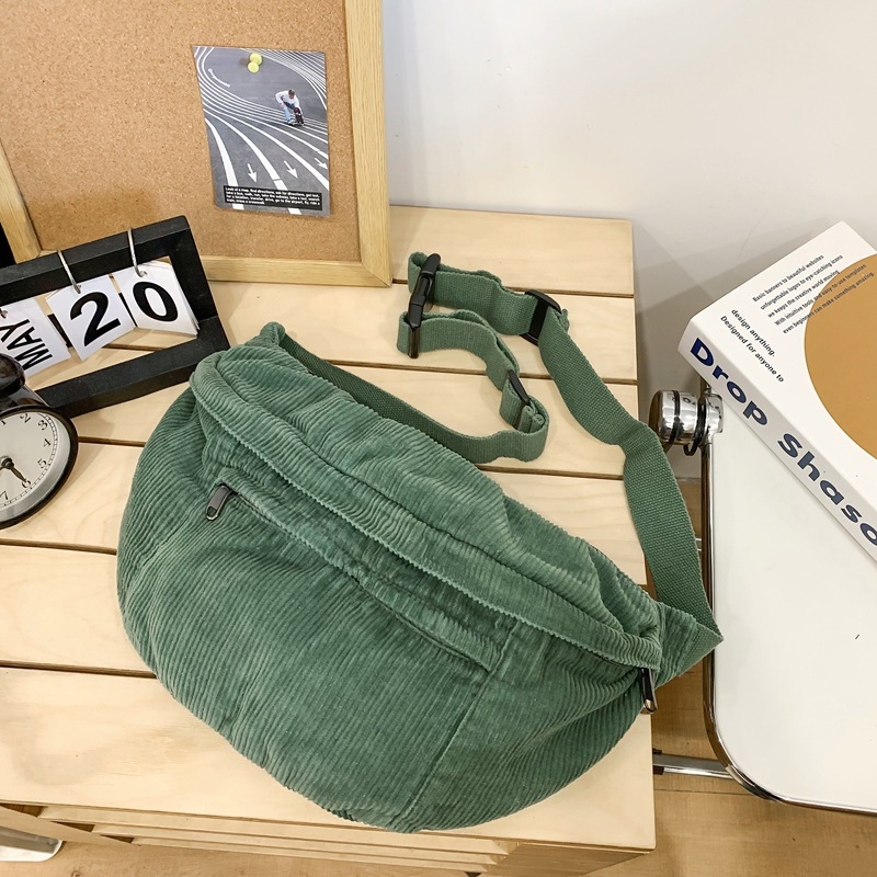 Corduroy crossbody torba sa zatvaračem na zip, unutarnji džep sa zipom i džep za identifikaciju, podstava od poliestera, gradski jednostavan stil