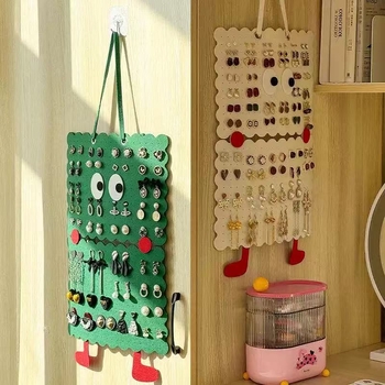 Rotaslietu izstādīšanas statīvs auskarām — filcs, sienas karājuma dizains, lāzera griešana, viens slānis, augstas klases stils