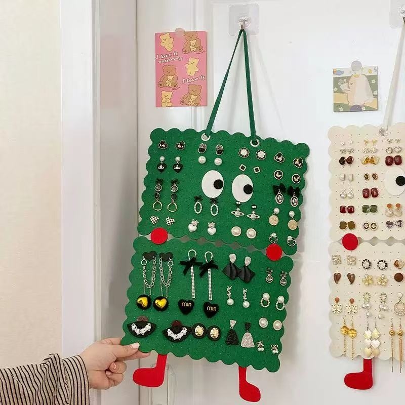 Rotaslietu izstādīšanas statīvs auskarām — filcs, sienas karājuma dizains, lāzera griešana, viens slānis, augstas klases stils