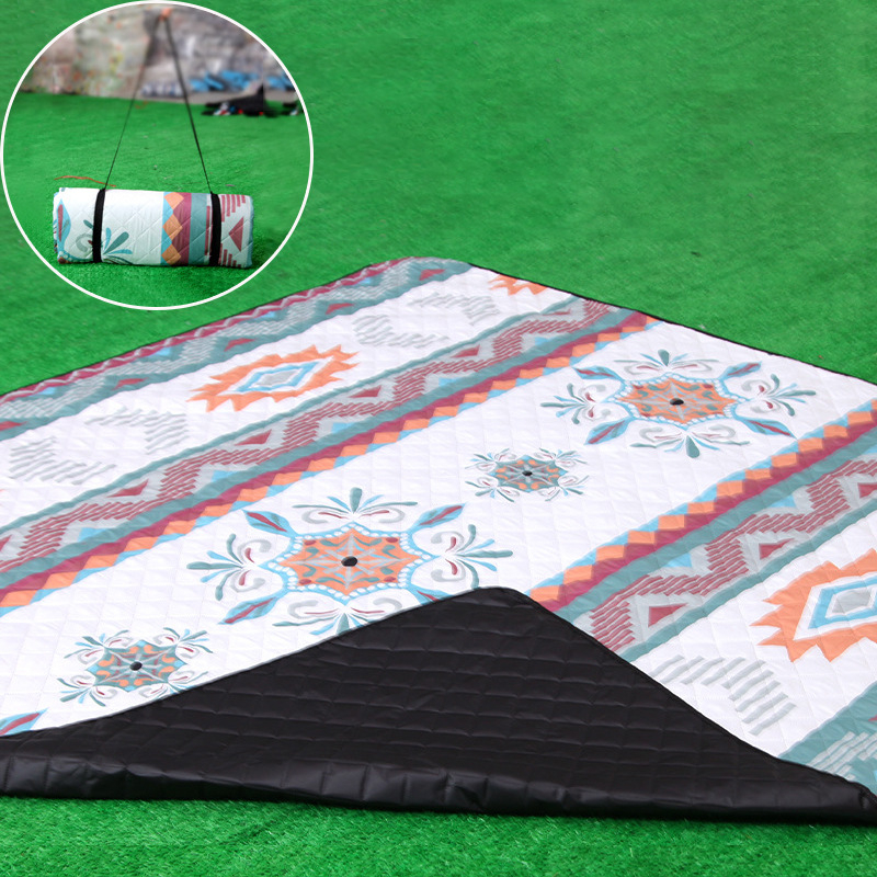 Āra piknika un kempinga paklājs, ūdensnecaurlaidīgs, 240T pongee, Oxford audums, svars 1,2 kg, ietilpība 5–8 cilvēki