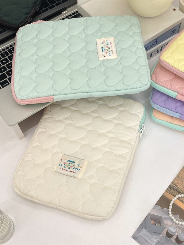 Planšetės dėklas su Meilės raštu, poliesterio medžiaga, poplin vidus, saugojimui