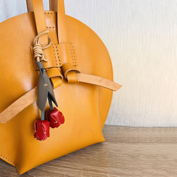 Кожен ключодържател с форма на лале, свеж и сладък стил, автомобилен аксесоар