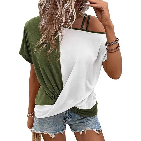 Tricou femei cu patchwork, umăr înclinat, guler rotund, mâneci scurte; amestec poliester-elastan (50–70% poliester, <30% elastan)