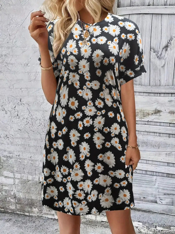 Ženska majica kratkih rukava s 3D cvjetnim otiskom – poliester/elastan, okrugli izrez, proljeće 2025, japansko-korejski ležerni stil