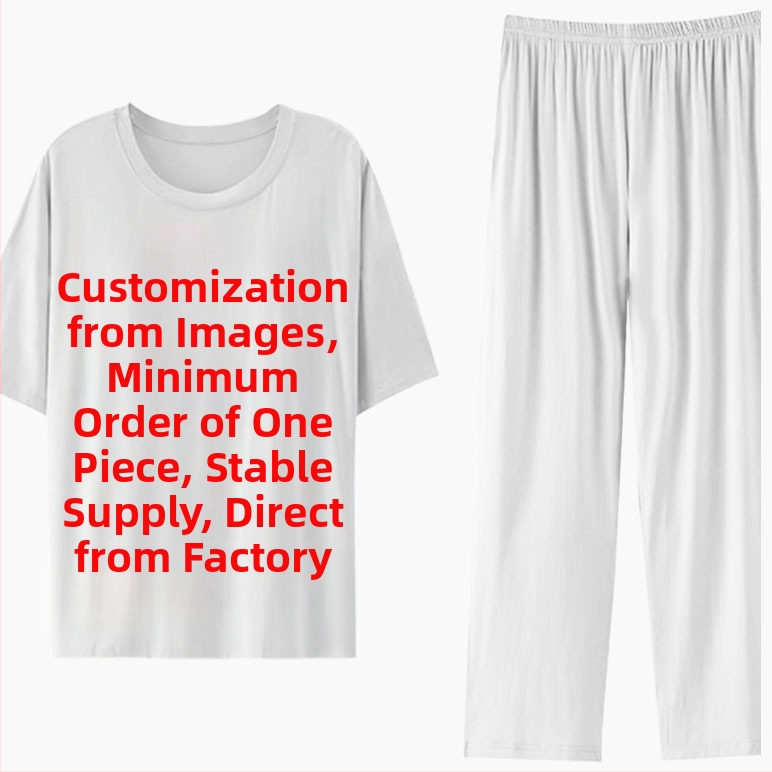 Moterų pižamos komplektas su drugelių spauda, apvalus kaklas, ¾ rankovės, kelnės; audinys: imitacinė medvilnė su poliesterio 90–95%, vidutinio svorio 181–200 g/m²