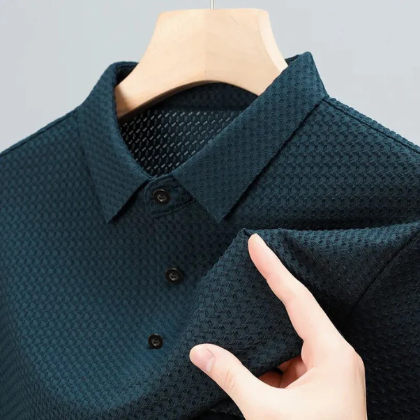 Vīriešu polo krekls ar ātri žūstošu ice-silk audumu, īsām piedurknēm, brīvā piegriezuma, elpojošs.