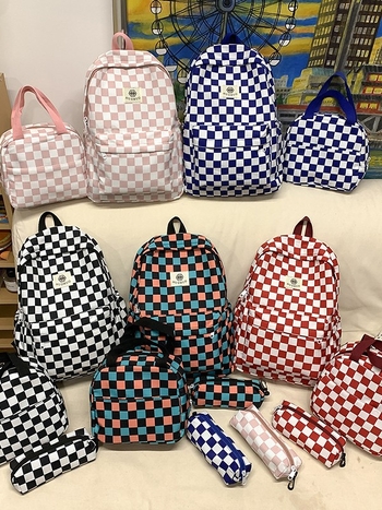 Σακίδιο πλάτης σχολικό — Νάιλον, Μόδα δρόμου, Μοτίβο πλέγματος, Εσωτερική επένδυση πολυεστέρα, ιμάντες με μαξιλάρι αέρα, Υπερ-ελαφρύ