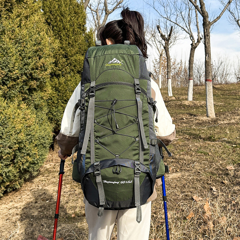 Pārgājienu mugursoma ar paplašināmu lielu ietilpību, no Oxford auduma, ar poliestera oderi