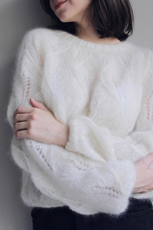 Megztinis su apvaliu kaklu ir ilgomis rankovėmis, poliesterio sudėtis 50–70%, intelektualus stilius, ruduo 2023, suaugusioms moterims