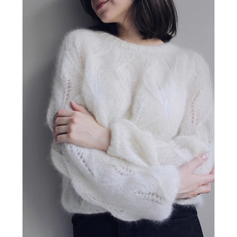 Megztinis su apvaliu kaklu ir ilgomis rankovėmis, poliesterio sudėtis 50–70%, intelektualus stilius, ruduo 2023, suaugusioms moterims