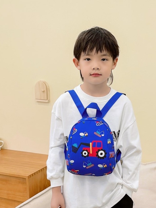 Vaikų darželio kuprinė, nailonas, atspari dilimui, išlenkti pečių dirželiai, anime karikatūrų raštas