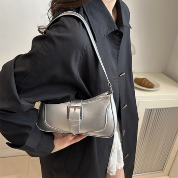 Αστική PU τσάντα ώμου με φερμουάρ και μυστικό εσωτερικό τσεπάκι, οριζόντιο τετράγωνο σχήμα, επένδυση από νάιλον, μία ιμάντα, φθινόπωρο 2024