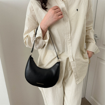 PU medžiagos pečių rankinės, miesto paprastumo stilius, dumpling formos, užtrauktuko atidarymas, vidinė sandwich tipo kišenė