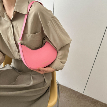 PU medžiagos pečių rankinės, miesto paprastumo stilius, dumpling formos, užtrauktuko atidarymas, vidinė sandwich tipo kišenė