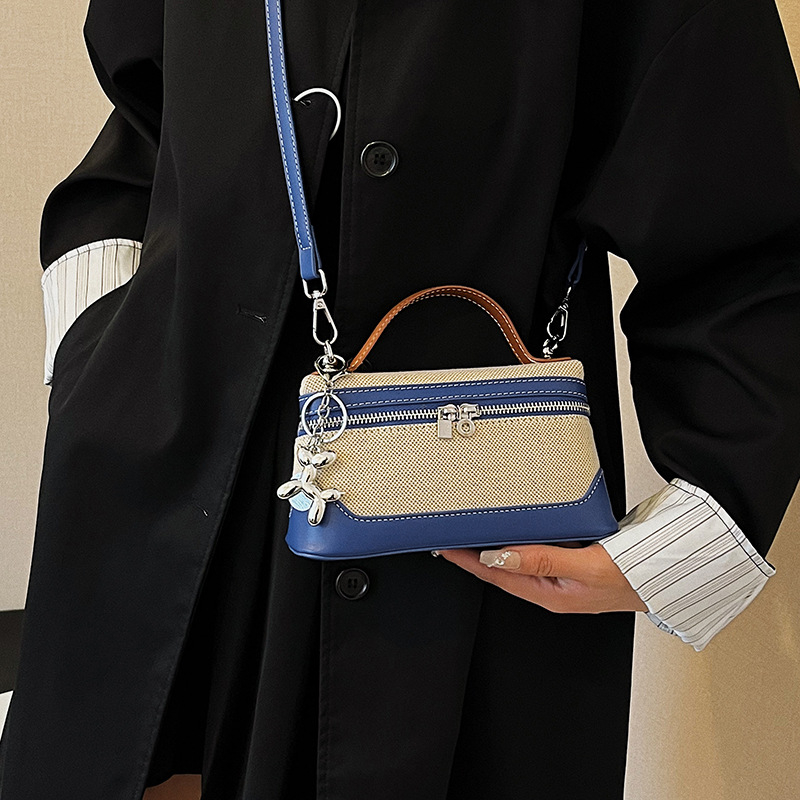 PU crossbody táska, városi minimalist stílus, kis négyzet alakú, vízszintes formájú, cipzáras zárás