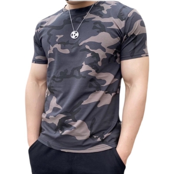 Μπλουζάκι από ice silk με καμουφλαρισμένο print, κοντά μανίκια, στρογγυλή λαιμόκοψη, αναπνεύσιμο