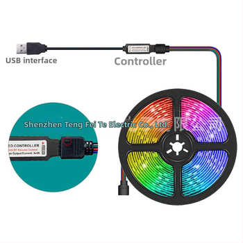 RGB LED juostelė su 30 LED 5050, įėjimo įtampa 5V, 24 mygtukų nuotolinio valdymo pultas ir Bluetooth programos valdymas, 120° spindulys