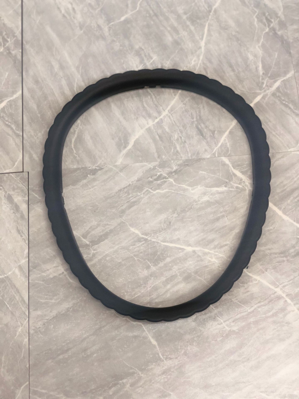 Седалка за тоалетна за възрастни и бременни, удебелена конструкция от въглеродна стомана, модел Section 06, с включена кофа за тоалетна