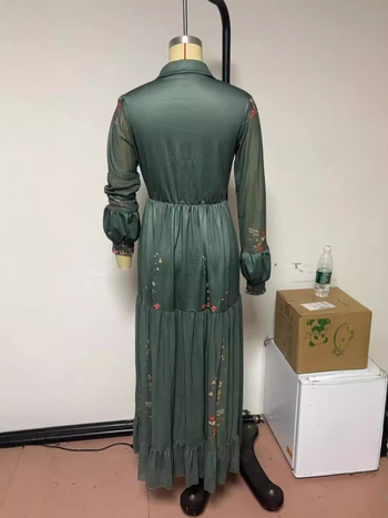 Μακρύ φόρεμα με μακριά μανίκια, εκτύπωση, γιακά με πέτο, στυλ patchwork