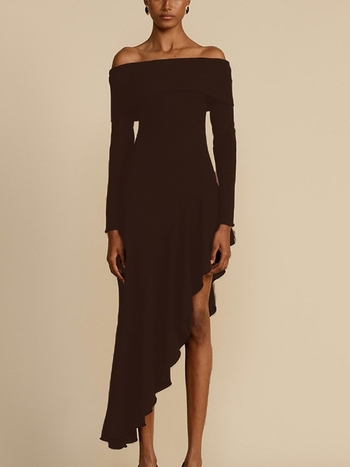 Φόρεμα με ανοιχτό ώμο, μακριά μανίκια, υψηλή μέση, μακριά ακανόνιστη φούστα από πολυεστέρα-σπαντέξ