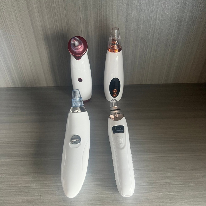 Електрически апарат за всмукване на черни точки и почистване на порите; режим на работа: електрическо въртене; модел: Blackhead Suction Artifact; пускане на пазара: 2019