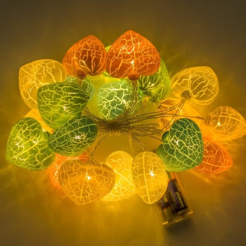 Великденска декоративна яйцевидна светлинна гирлянда с пиленце — захранване с батерия, ръчно управление, IP42, PVC корпус, модел JYX-083