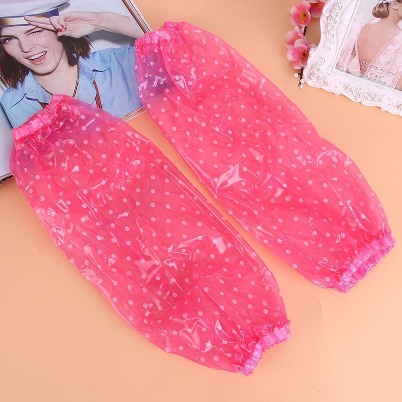 PVC virtuvės rankovė – atspari vandeniui, alyvoms ir nešvarumams; kristalų taškelių raštas; šiuolaikiškas minimalistinis stilius