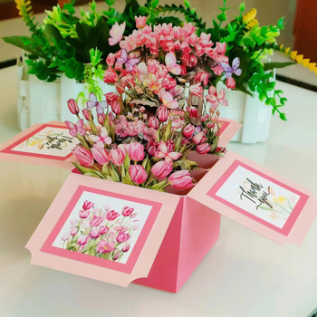 Поздравителна картичка в пасторален стил, от специална хартия, печатна техника