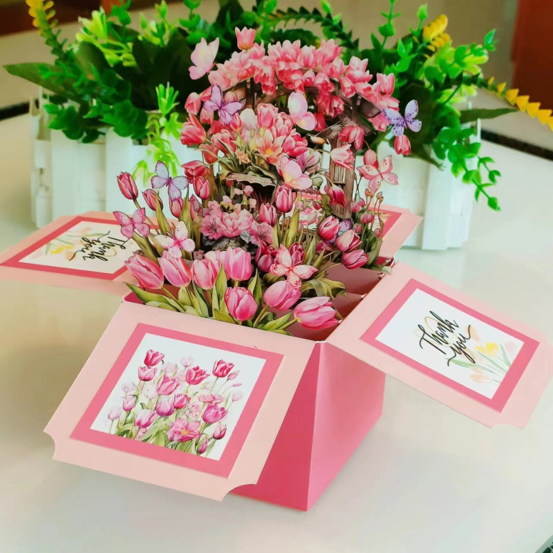 Поздравителна картичка в пасторален стил, от специална хартия, печатна техника