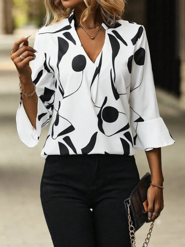 Полиестерова риза с рисунък, V-образна яка, ръкав 3/4, ръкав тип лотосов лист