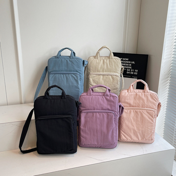 Τσάντα για tablet PC από νάιλον με φερμουάρ, κάθετης τετραγωνικής μορφής, επένδυση πολυεστέρα, εσωτερική τσέπη με φερμουάρ