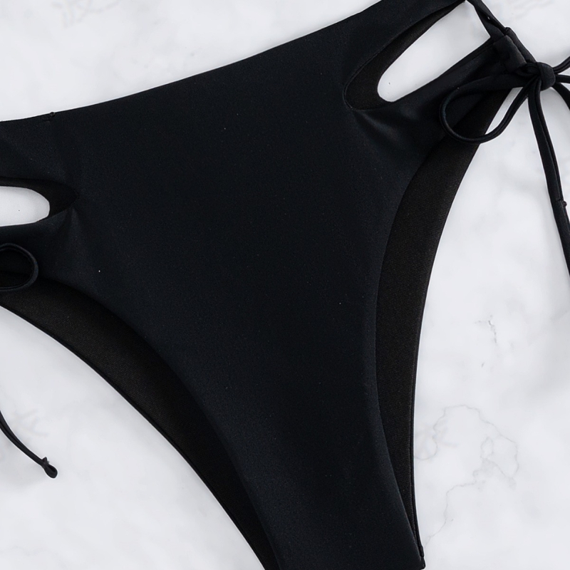 Τριών τεμαχίων σετ μπικίνι με μαξιλαράκια στήθους, σεξουαλικά εφαρμοστό, υψηλή ελαστικότητα · ύφασμα νάιλον 80% και επένδυση πολυεστέρα 82%