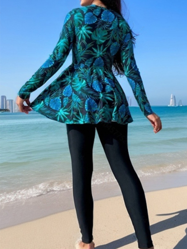 Σετ μαγιό τριών τεμαχίων με μοτίβο φύλλου σφενδάμου, με επένδυση στήθους, ύφασμα πολυεστέρα-ελαστάν, επένδυση