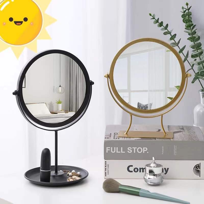 Nordijsko metalno stolno ogledalo za šminkanje s prostorom za ruž i nakit