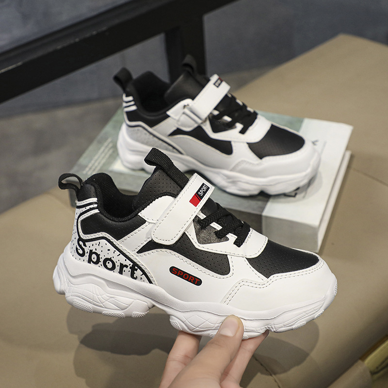 Bērnu kurpes Dad Shoes stilā: elpojošas, vieglas, izturīgas; augšdaļa no sintētiskās ādas, EVA zole; Velcro aizdare; vecuma diapazons 4–16 gadi