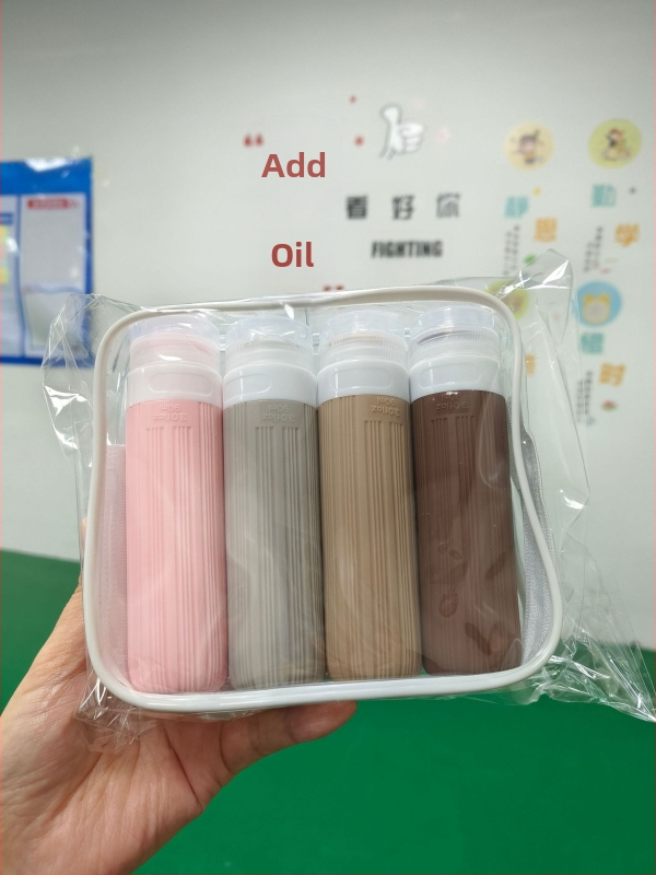 Silikonski putni set bočica, 4 komada, oblikovane bočice