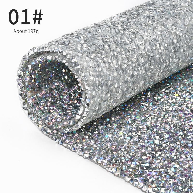 Πίνακας επίδειξης μανικιούρ με φόντο μαξιλαράκι χεριού διακοσμημένο με διαμάντια (198g; προέλευση Zhejiang; μάρκα Jinzixiu)