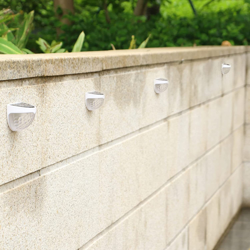 Lampă solară de exterior pentru gard cu proiecție de picătură de apă – LED, model yy856, 0,5W, 1,2V, autonomie 6–12 ore