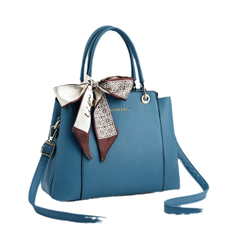 Női PU crossbody táska, lokomotív stílus, vízszintes négyzet alakú forma, cipzáras nyitás, belső cipzáros zseb