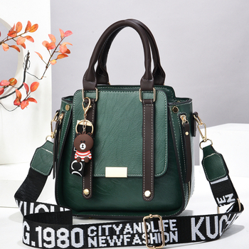 Emperor Rhino PU crossbody τσάντα — αστικός μινιμαλιστικός στυλ μοτοσικλέτας, οριζόντιο τετράγωνο σχήμα, κλείσιμο με φερμουάρ, πολυεστερική επένδυση