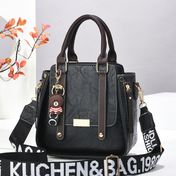 Emperor Rhino PU crossbody τσάντα — αστικός μινιμαλιστικός στυλ μοτοσικλέτας, οριζόντιο τετράγωνο σχήμα, κλείσιμο με φερμουάρ, πολυεστερική επένδυση