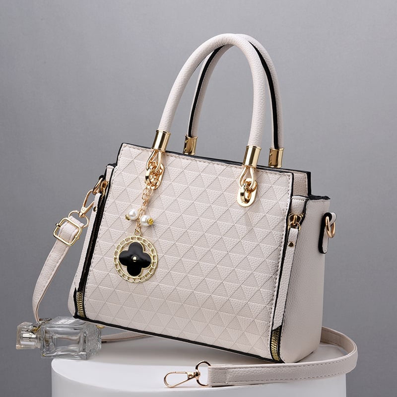 Koreai stílusú női táska nagy kapacitással — crossbody egy vállon viselhető, PU anyag, Locomotive bag, horizontális négyzetes forma, cipzár
