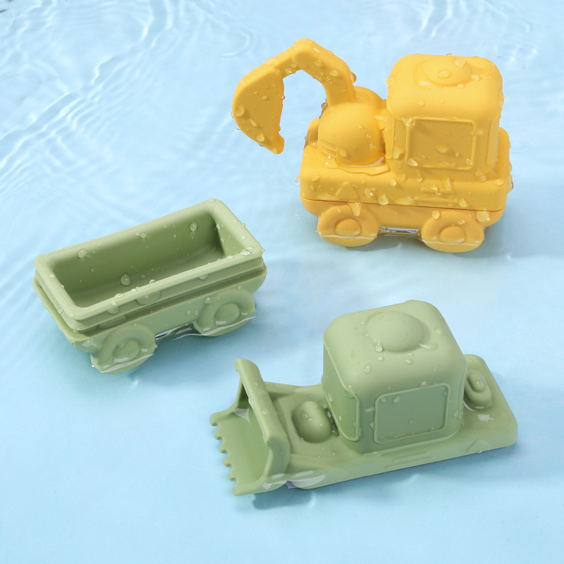 Силиконова играчка за къпане – инженерно превозно средство с пръскане на вода, плаващ автомобил за деца 0–2 г