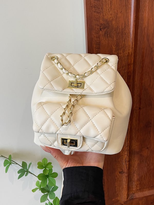 Дамска раница с ромбовидна шарка и синджирен дизайн, пролет 2025, PU материал, подплата полиестер, раница с капак и заключване, вътрешен джоб с цип